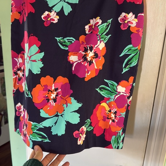 Talbots Bright Colorful Floral Pencil Skirt Classy Workwear Business Size 6p - Picture 2 of 6